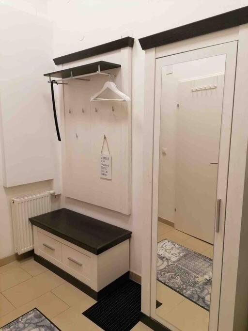 Feine Wohnung Direkt Am Yppen- Und Brunnenmarkt Vienna Luaran gambar