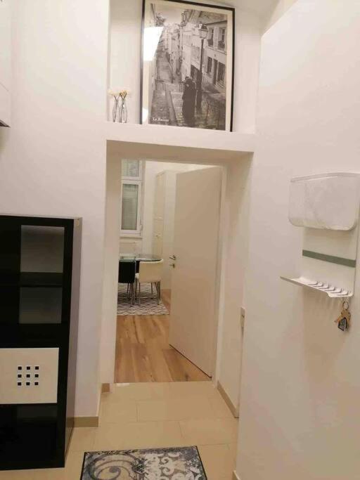 Feine Wohnung Direkt Am Yppen- Und Brunnenmarkt Vienna Luaran gambar